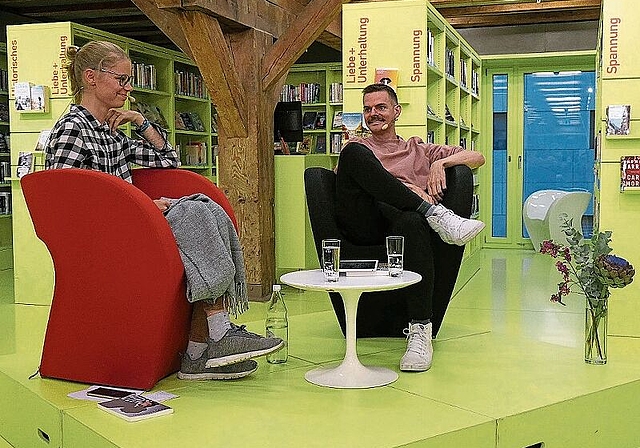 Selina Vögtlin mit Essstörung und Robin Rehmann mit Colitis Ulcerosa erzählen offen über den Umgang mit ihren Krankheiten.Foto: U. Handschin