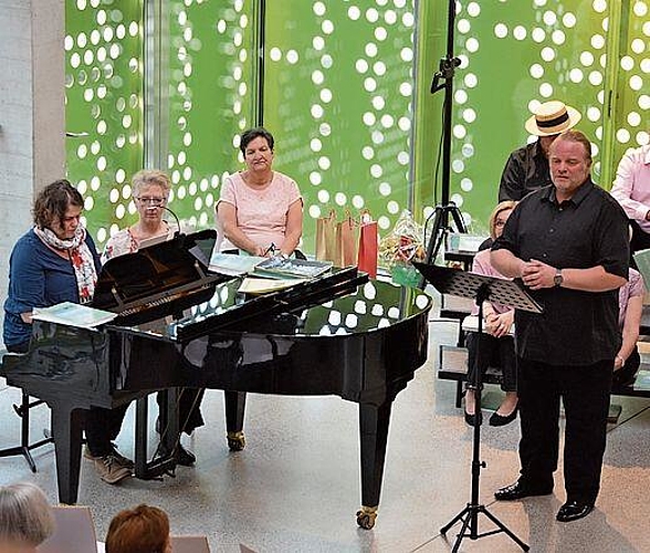 Aline Koenig und Alexandra Weidlich am Klavier, Bariton Markus J. Frey.