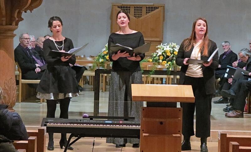 Das Trio Troisette begeisterte mit gefühlvollen Performances. Fotos: S. van Riemsdijk