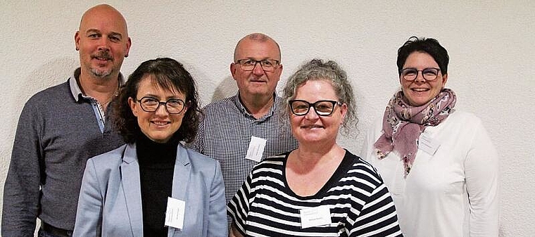 Der neue Vorstand des Zweckverbands Versorgungsregion (APG) Oberbaselbiet: (v.l.): Thomas Persson, Monika Egger, Martin Mundwiler, Barbara Nyarko und Carol Zumbrunnen. Foto: zvg