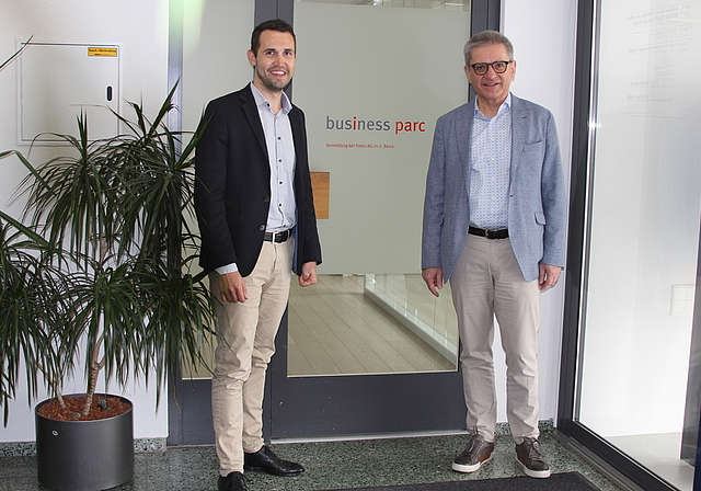 Josia Röhm, Standortleiter Liestal, und Melchior Buchs, Leiter Business Parc, in den neuen Räumlichkeiten in Liestal.