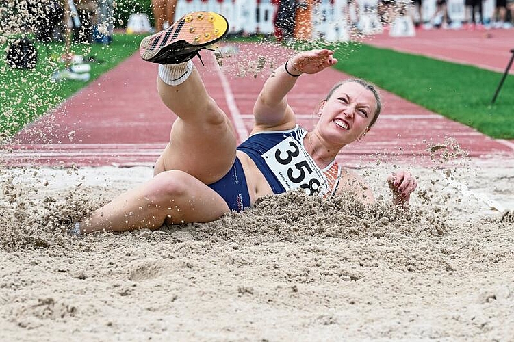 Laura Perlini von LV Frenke Fortuna wird kantonale Meisterin im Weitsprung. Foto: zVg