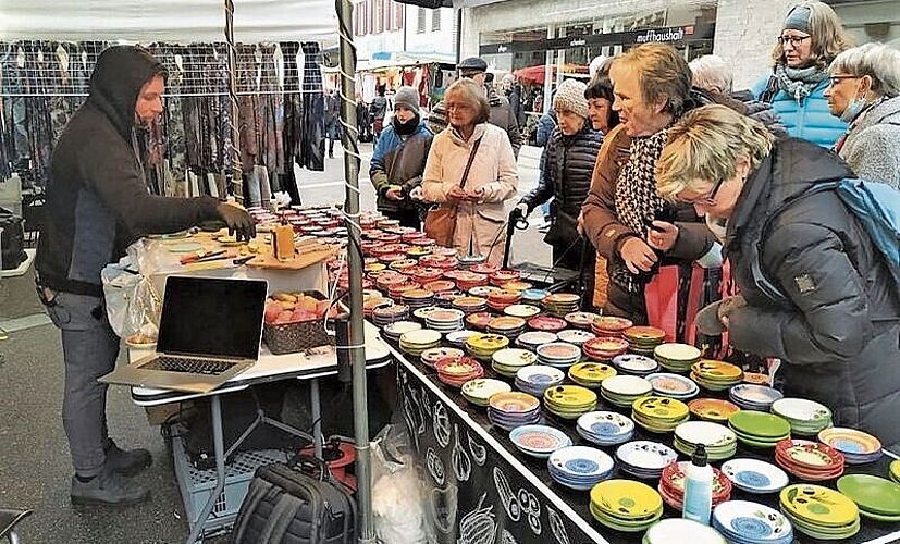 Der Marktbesuch gehört fast zur Pflicht.Fotos: S.  Riemsdijk