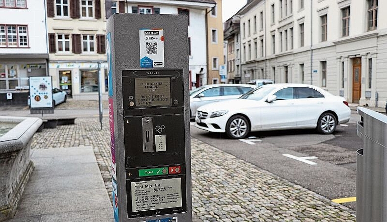 Gemäss neuem Parkraumkonzept sollen Altstadt-Parkplätze maximal 30 Minuten lang benutzt werden dürfen. Foto: M. Schaffner