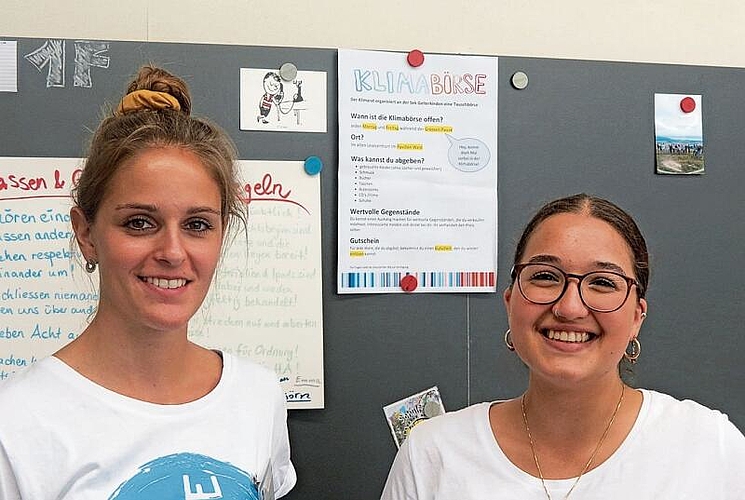 Das Projektteam: Ronja Karpf (l.) und Sophia Niederhauser begleiteten den Aktionstag.