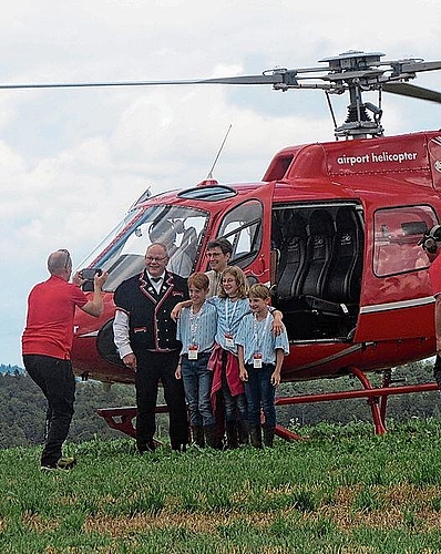 Auch Rundflüge über dem Baselbiet mit einem Helikopter wurden angeboten.
