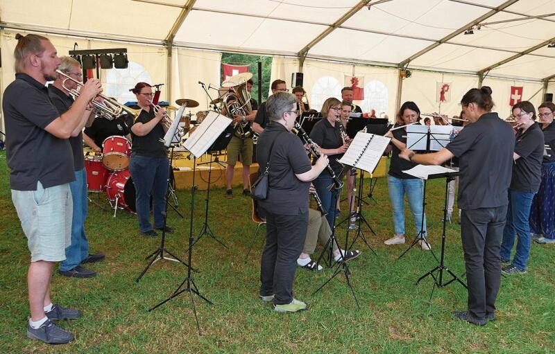 Unterhaltung gab es unter anderem mit der Stadtmusik Liestal.Foto: zVg