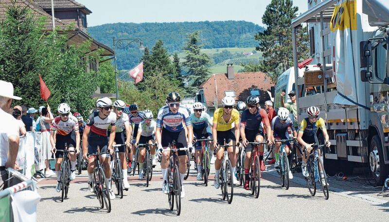 Trotz grosser Hitze verlief das Rennen bei den Frauen Elite animiert. Fotos: S. van Riemsdijk