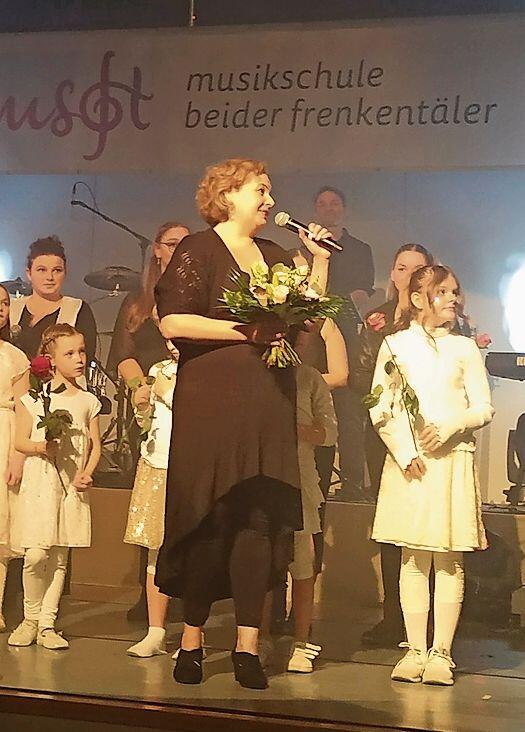 Konzertinitiantin und Gesangslehrerin Gabriela Freiburghaus präsentierte ein grossartiges Konzert zu Ehren von Tina Turner.