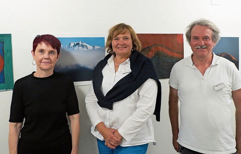 Projektorganisatorin Kitty Schaertlin, CEO Barbara Schunk und Leiter Kunsttherapie Christoph Braendle