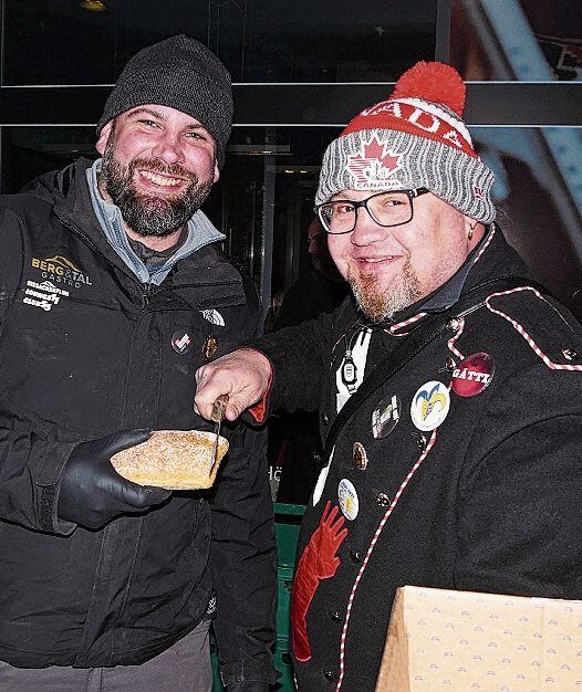 GastroBaselland Vorstandsmitglied Alain Goepfert und Fasnachtschef Fabio Fedriga.